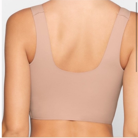 Skims Naked scoop tank BraClay NWT - Picture 2 of 4